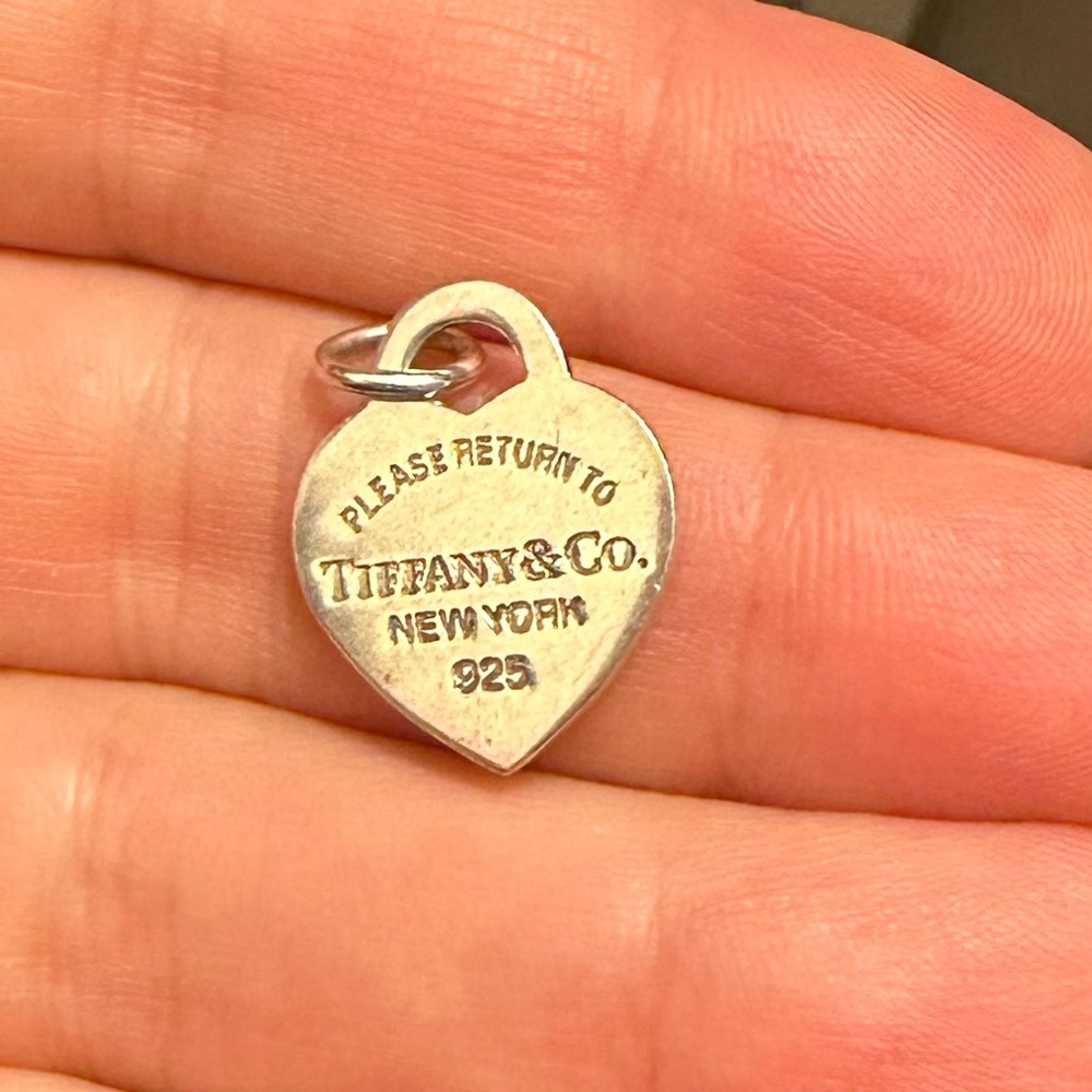 Return to Tiffany & Co. Rare Purple Lavender Heart Pendent
